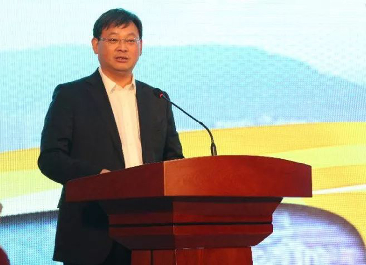 江夏區(qū)新民營經(jīng)濟(jì)發(fā)展大會02.jpg 江夏區(qū)新民營經(jīng)濟(jì)發(fā)展大會02.jpg