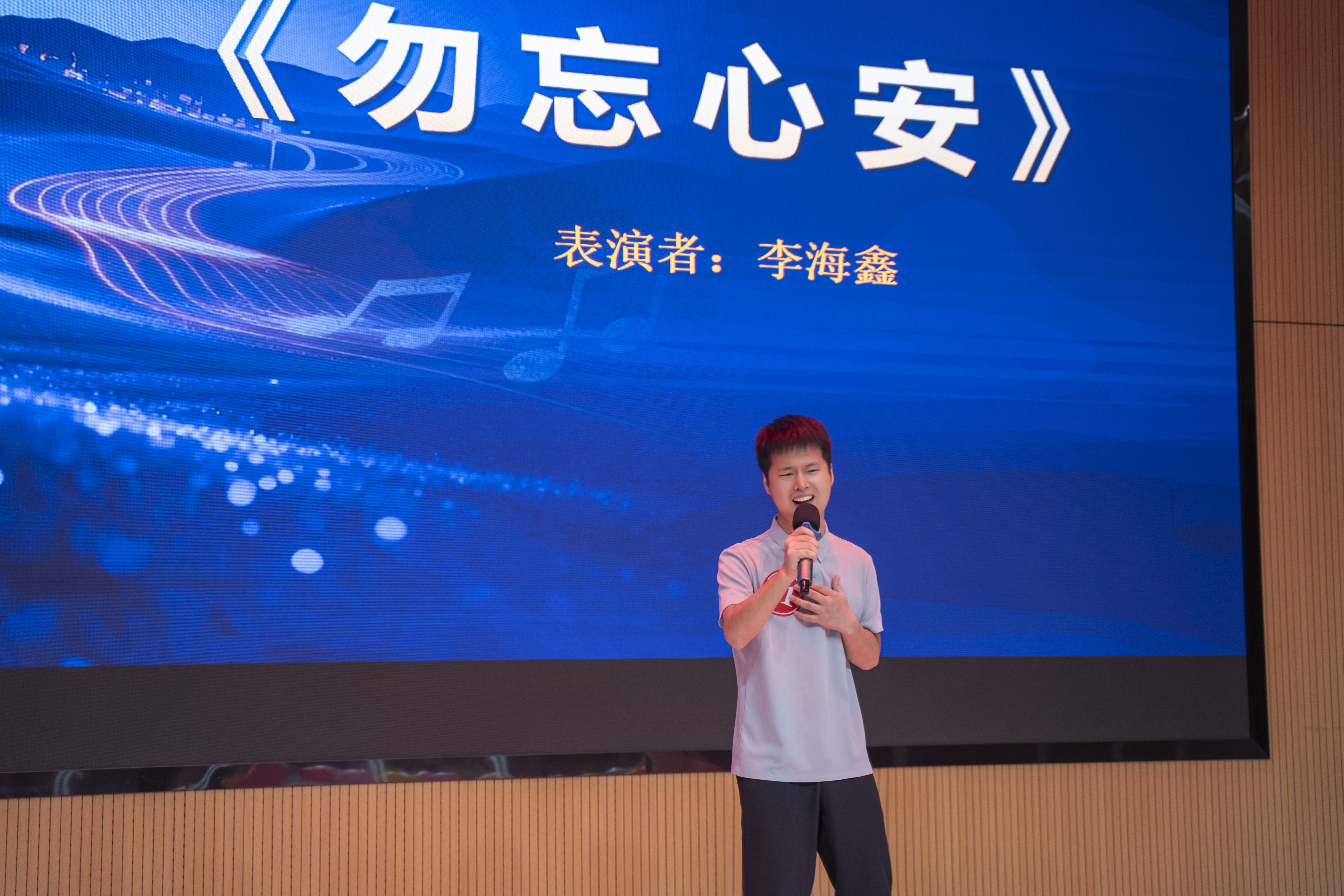 DSC07305.jpg DSC07305.jpg